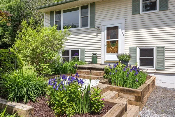 $469,900 | 175 Rocky Ridge Circle, St. George, VT 05495