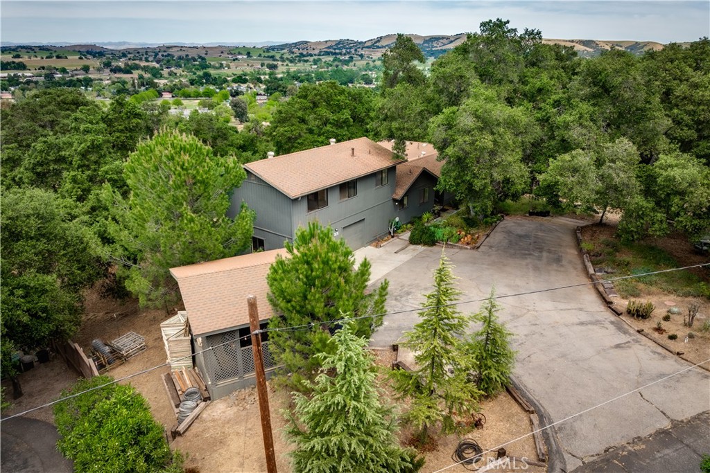 3175 Arena Avenue Atascadero, CA 93422 - Photo 32 of 40 an aerial view of a house with pool table and chairs