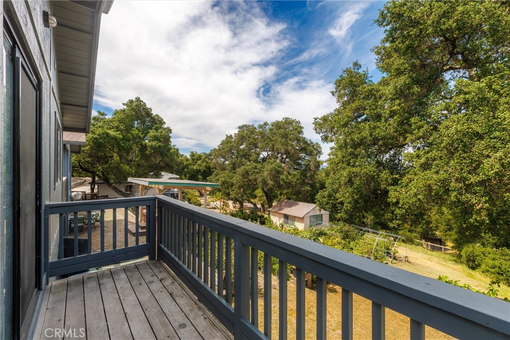 3175 Arena Avenue Atascadero, CA 93422 - Photo 34 of 40 a view of a balcony with wooden floor