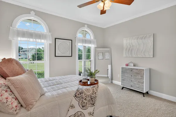 $699,900 | 594 Waters Edge Drive, Estill Springs, TN 37330