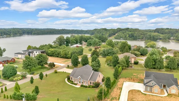 $699,900 | 594 Waters Edge Drive, Estill Springs, TN 37330