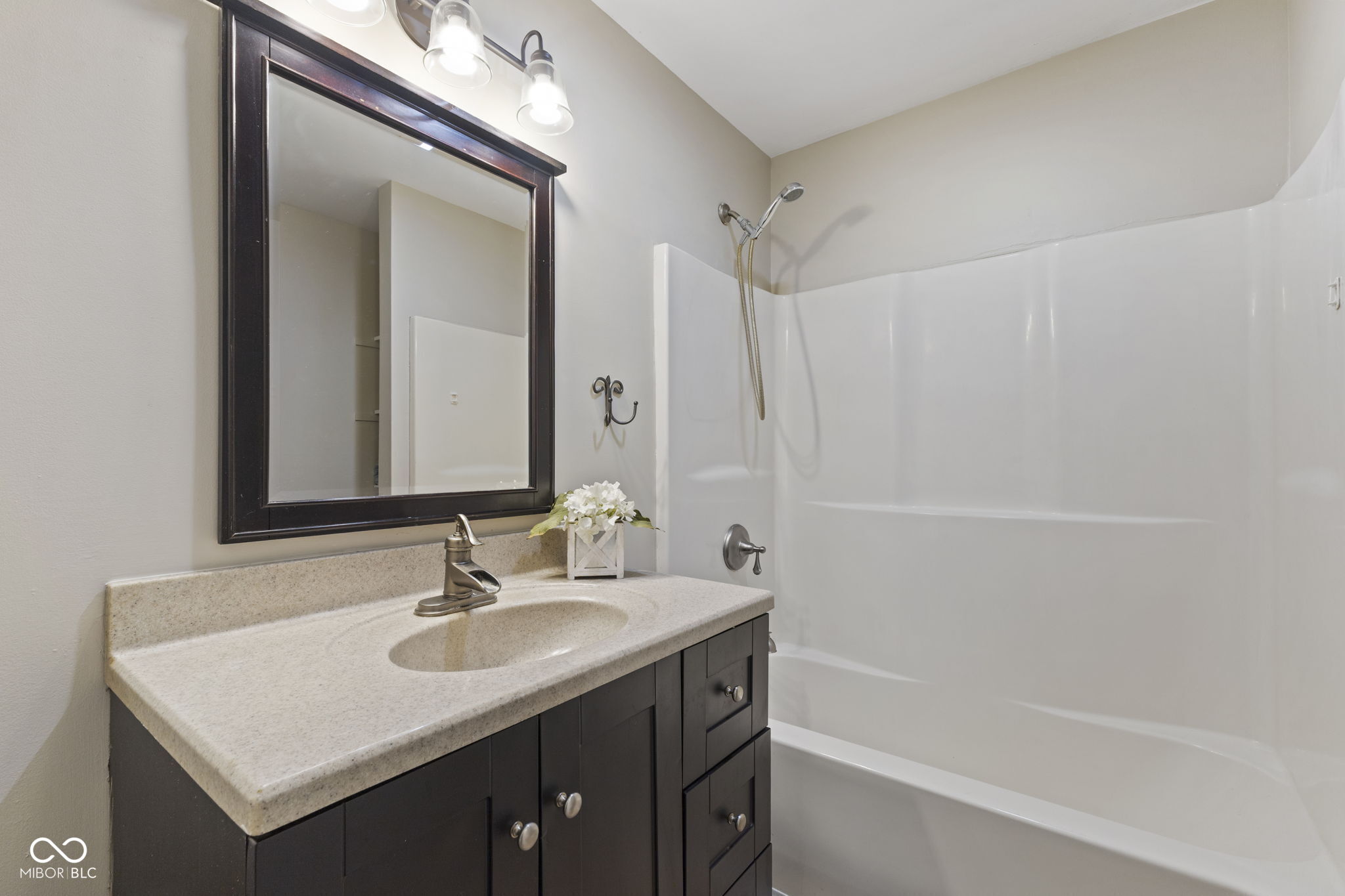 2815 Lucas Way Columbus, IN 47203 - Photo 18 of 31