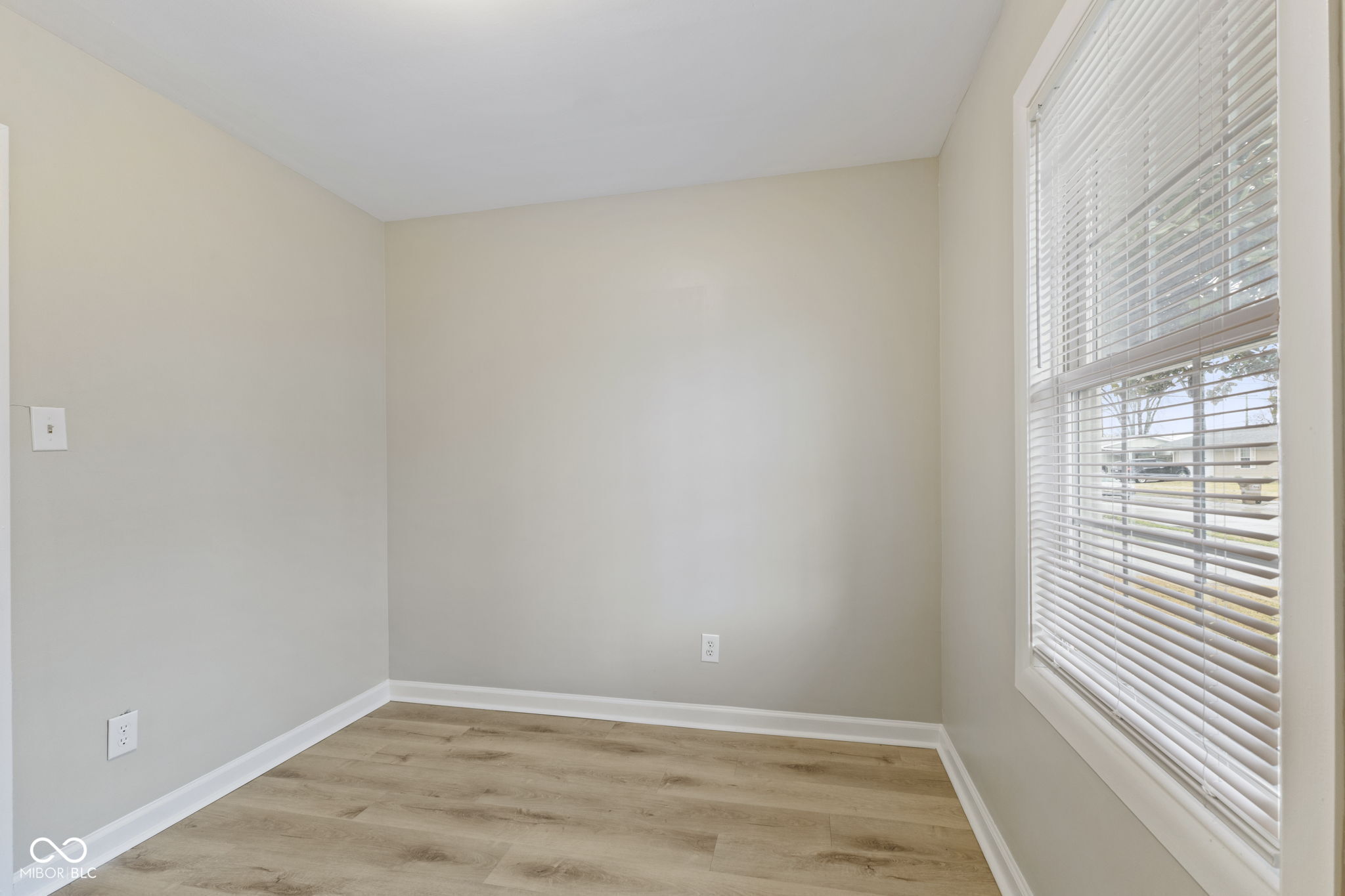 2815 Lucas Way Columbus, IN 47203 - Photo 27 of 31