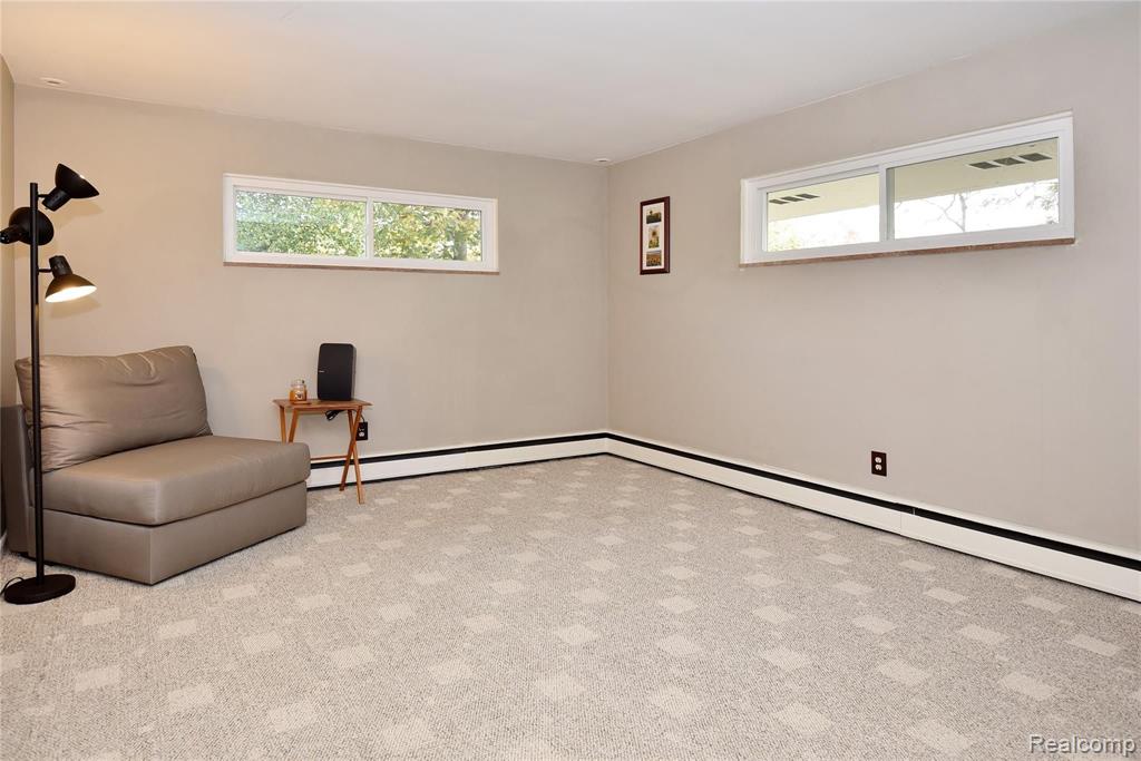 146 West Hickory Grove Road Bloomfield Hills, MI 48304 - Photo 20 of 27