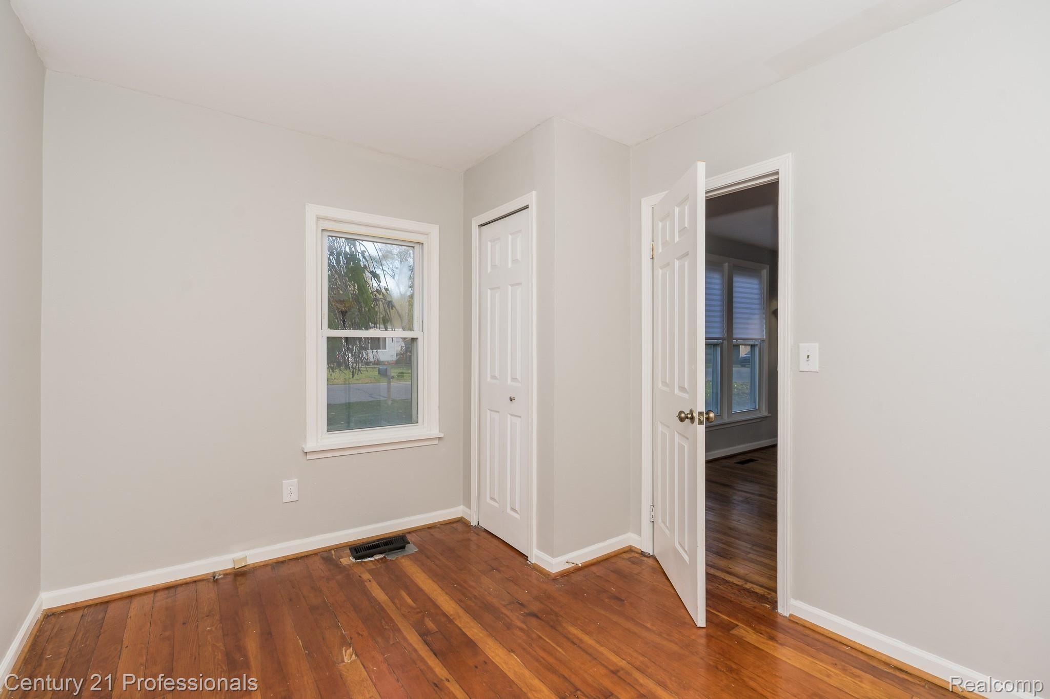 2450 Gerald Avenue Rochester, MI 48307 - Photo 20 of 24 First floor bedroom or office
