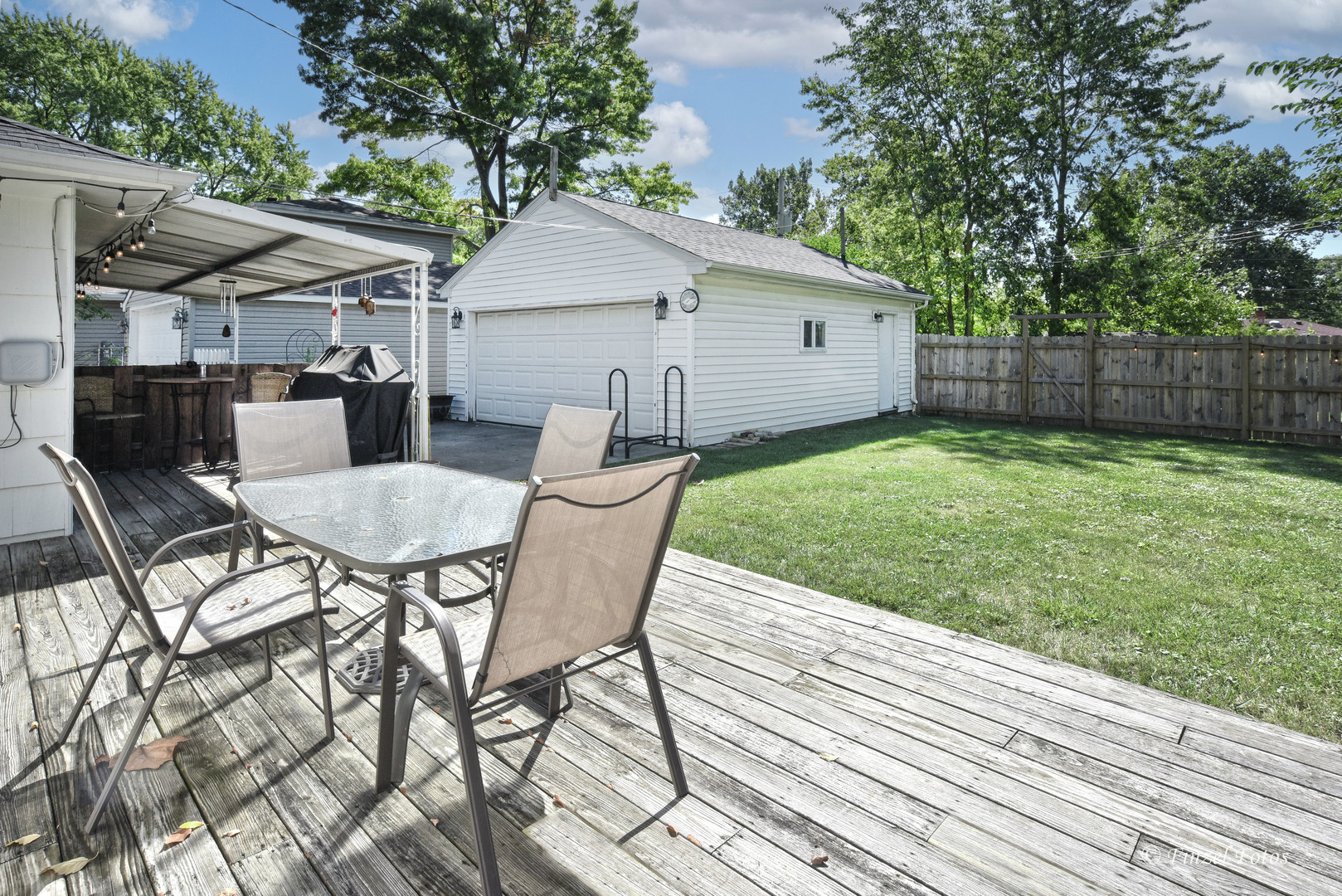 3101 Thrush Lane Rolling Meadows, IL 60008 - Photo 11 of 16 a view of a house with backyard and sitting area