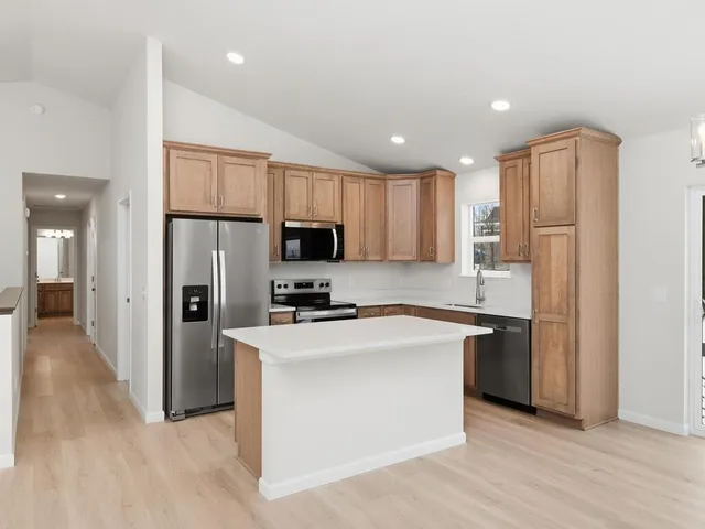 $415,900 | 2146 River Bend Trail, Mayer, MN 55360