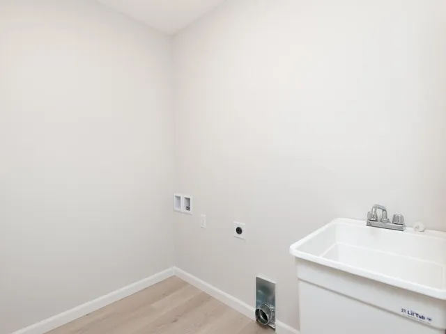 $415,900 | 2146 River Bend Trail, Mayer, MN 55360