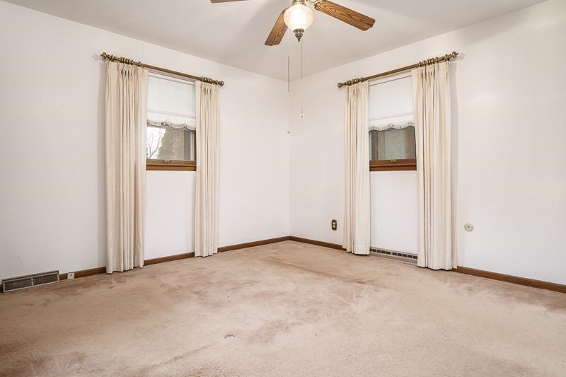 1110 Roxbury Close Rockford, IL 61107 - Photo 11 of 36