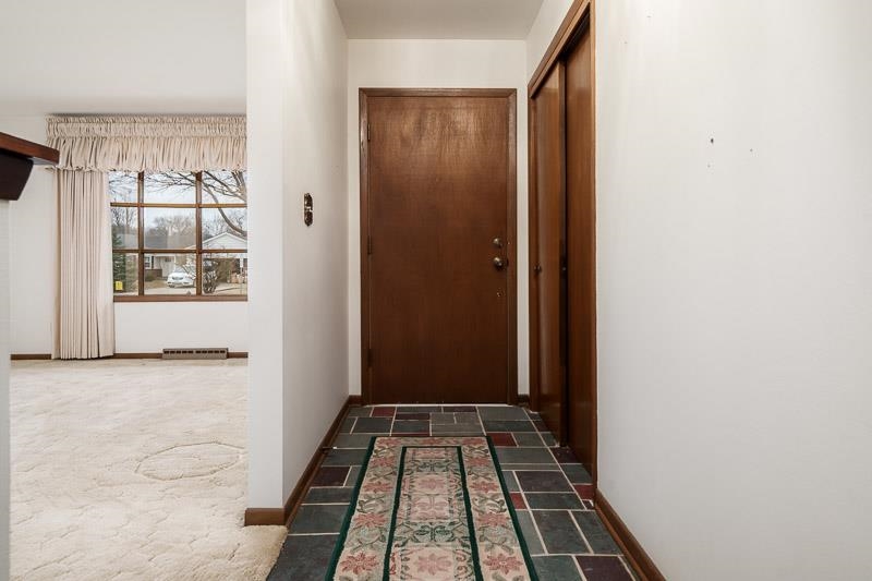 1110 Roxbury Close Rockford, IL 61107 - Photo 19 of 36