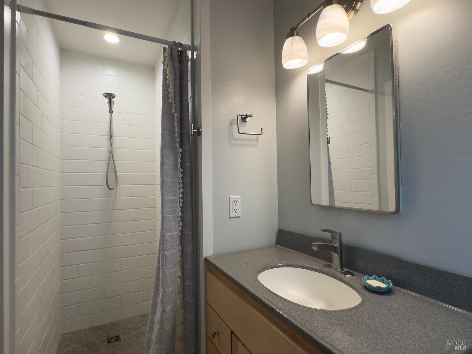 8920 Green Valley Road Sebastopol, CA 95472 - Photo 30 of 45 Gallery Image 30