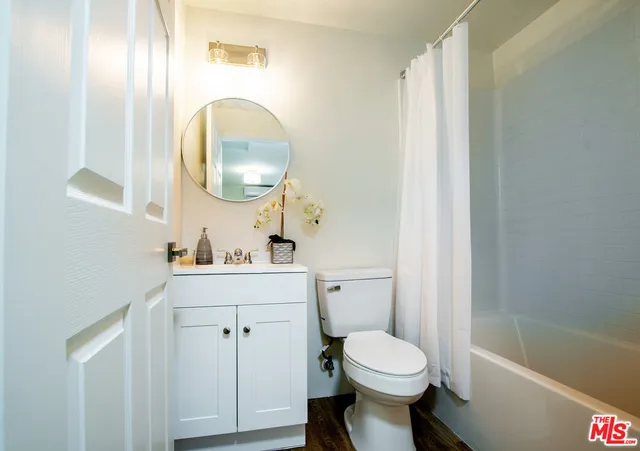 $975,000 | 17209 Stagg Street, Van Nuys, CA 91406