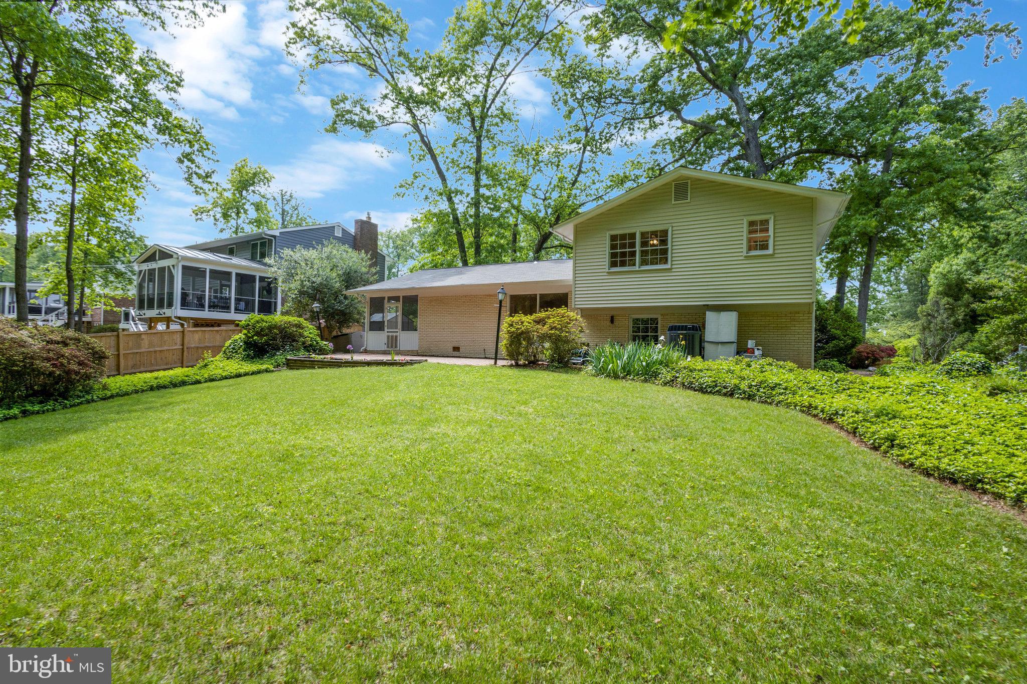 6713 Caneel Court Springfield, VA 22152 - Photo 16 of 44 Gallery Image 16