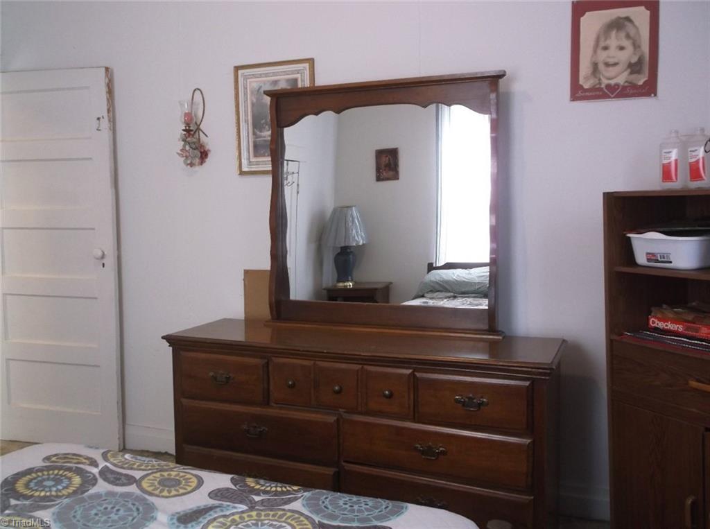 127 South Fieldcrest Road Eden, NC 27288 - Photo 17 of 39 Gallery Image 17