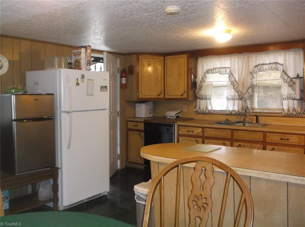 127 South Fieldcrest Road Eden, NC 27288 - Photo 24 of 39 Gallery Image 24