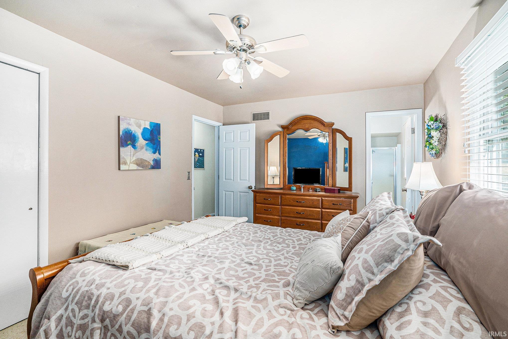 64468 Meadow Ridge Drive Goshen, IN 46526 - Photo 8 of 27