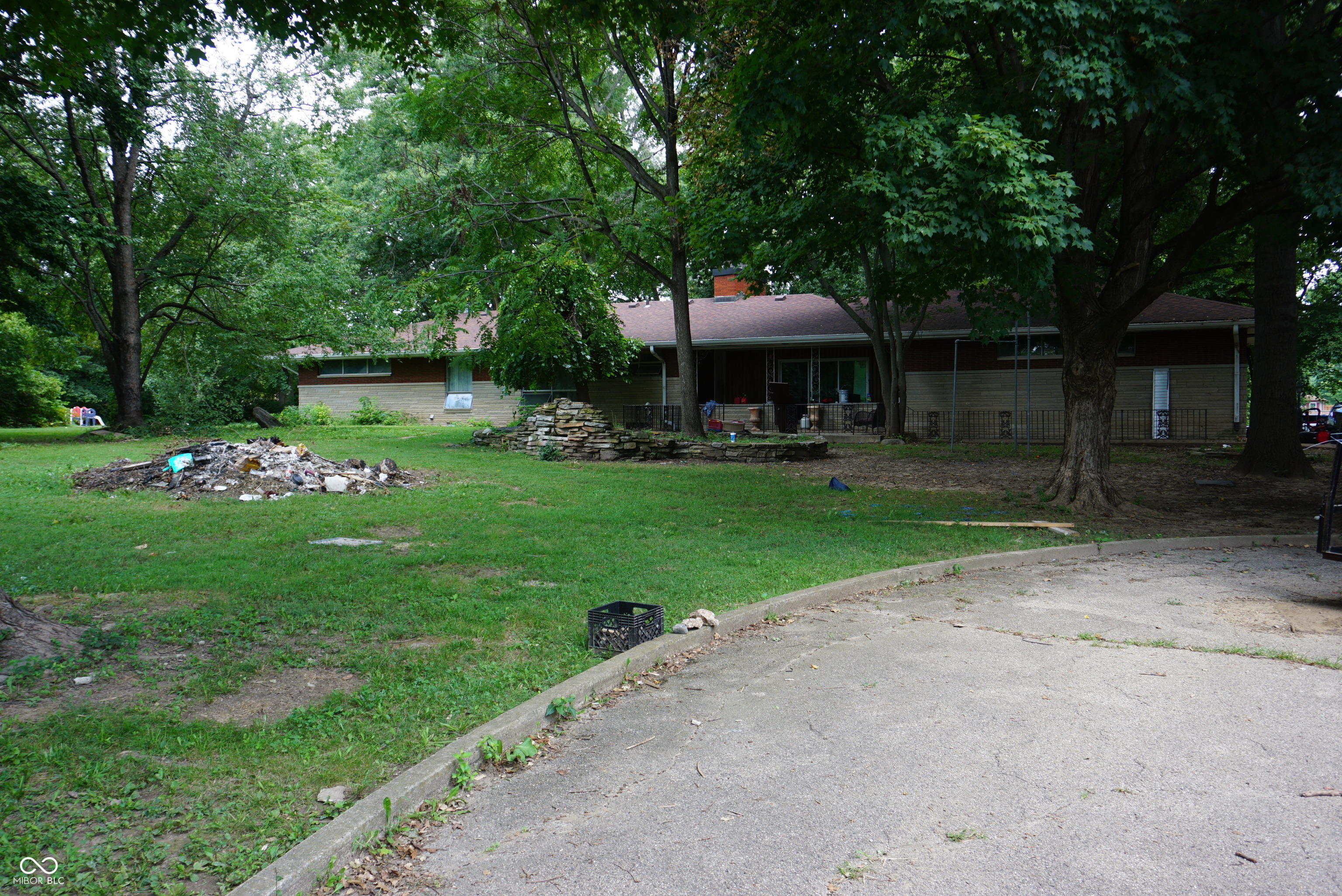 3123 Fairview Road Greenwood, IN 46142 - Photo 5 of 26 Gallery Image 5