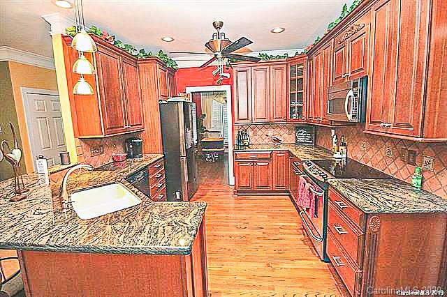 115 Fairwind Court Fort Mill, SC 29708 - Photo 7 of 26