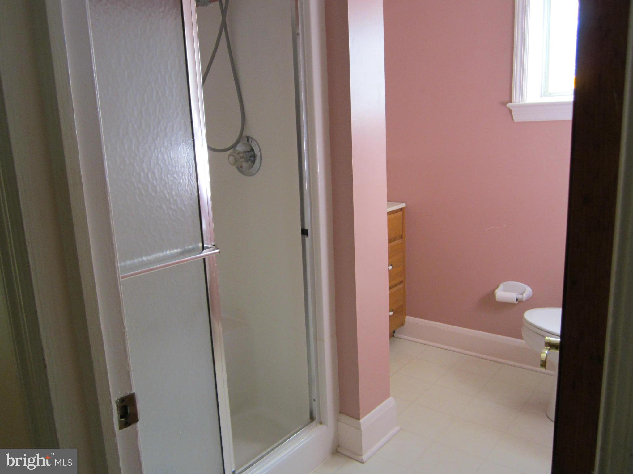 1811 Harford Road Fallston, MD 21047 - Photo 15 of 22 Bath