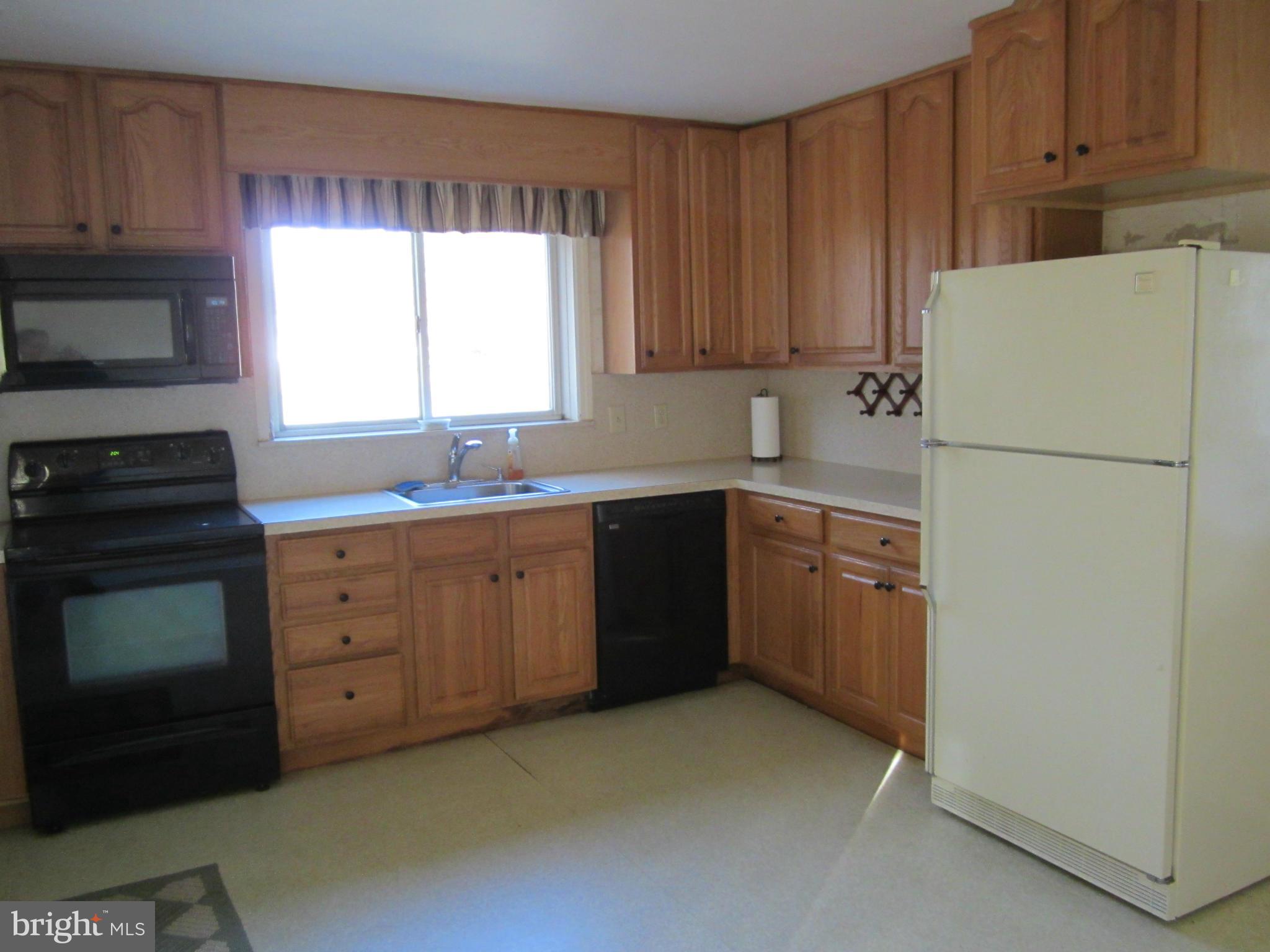 1811 Harford Road Fallston, MD 21047 - Photo 10 of 22 Kitchen