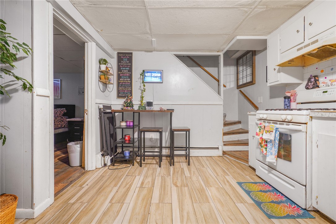 39 Highland Street Pawtucket, RI 02860 - Photo 19 of 29