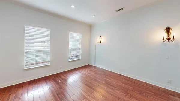 $3,099 | 4523 Sycamore Street, Dallas, TX 75204