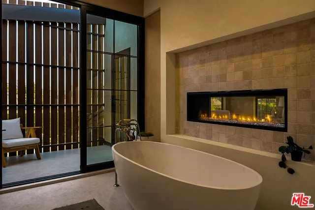 $4,995,000 | 923 Milwood Avenue, Venice, CA 90291