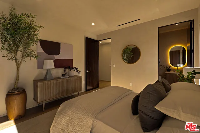 $4,995,000 | 923 Milwood Avenue, Venice, CA 90291