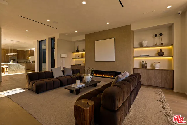 $4,995,000 | 923 Milwood Avenue, Venice, CA 90291