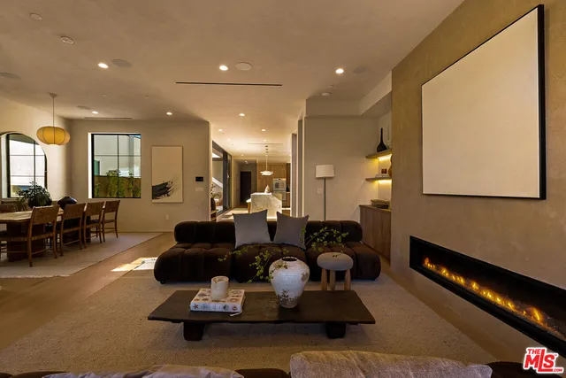 $4,995,000 | 923 Milwood Avenue, Venice, CA 90291