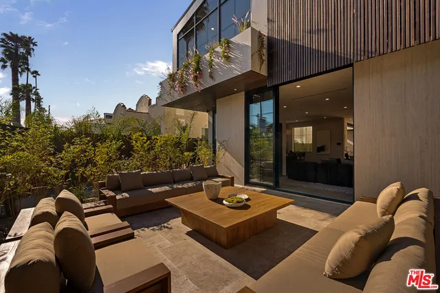 $4,995,000 | 923 Milwood Avenue, Venice, CA 90291