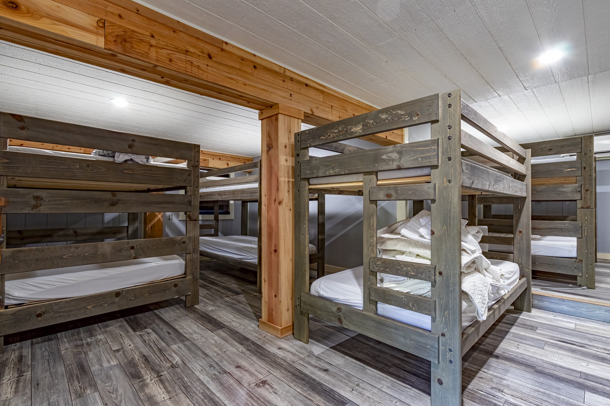 470 South Lakeview Drive Point Blank, TX 77364 - Photo 19 of 33 Bunkhouse that can sleep plenty!