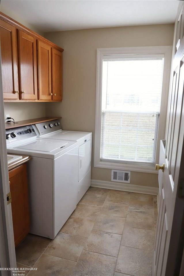 58353 Romeo Plank Road Ray, MI 48096 - Photo 7 of 44 31366781-6.JPG