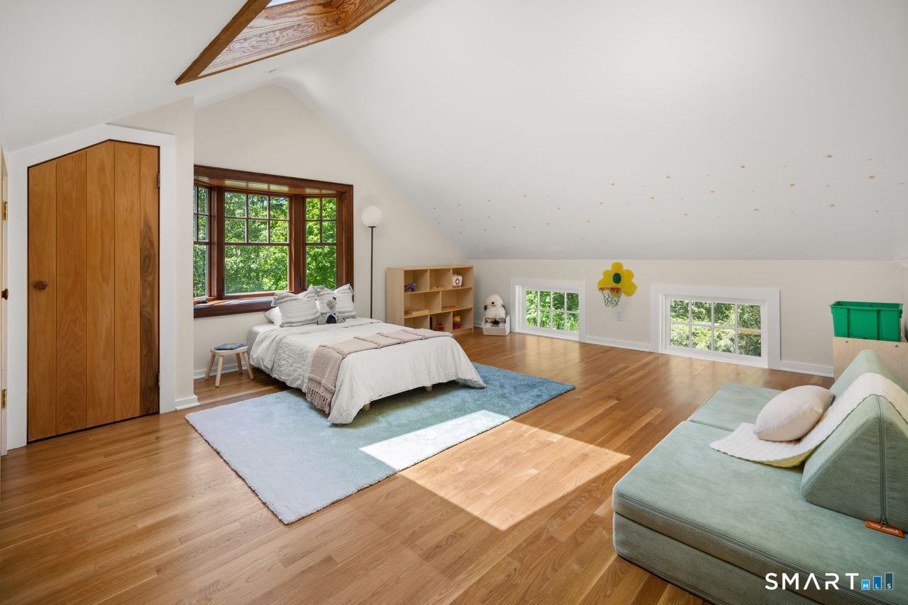 110 Sport Hill Road Redding, CT 06896 - Photo 18 of 39