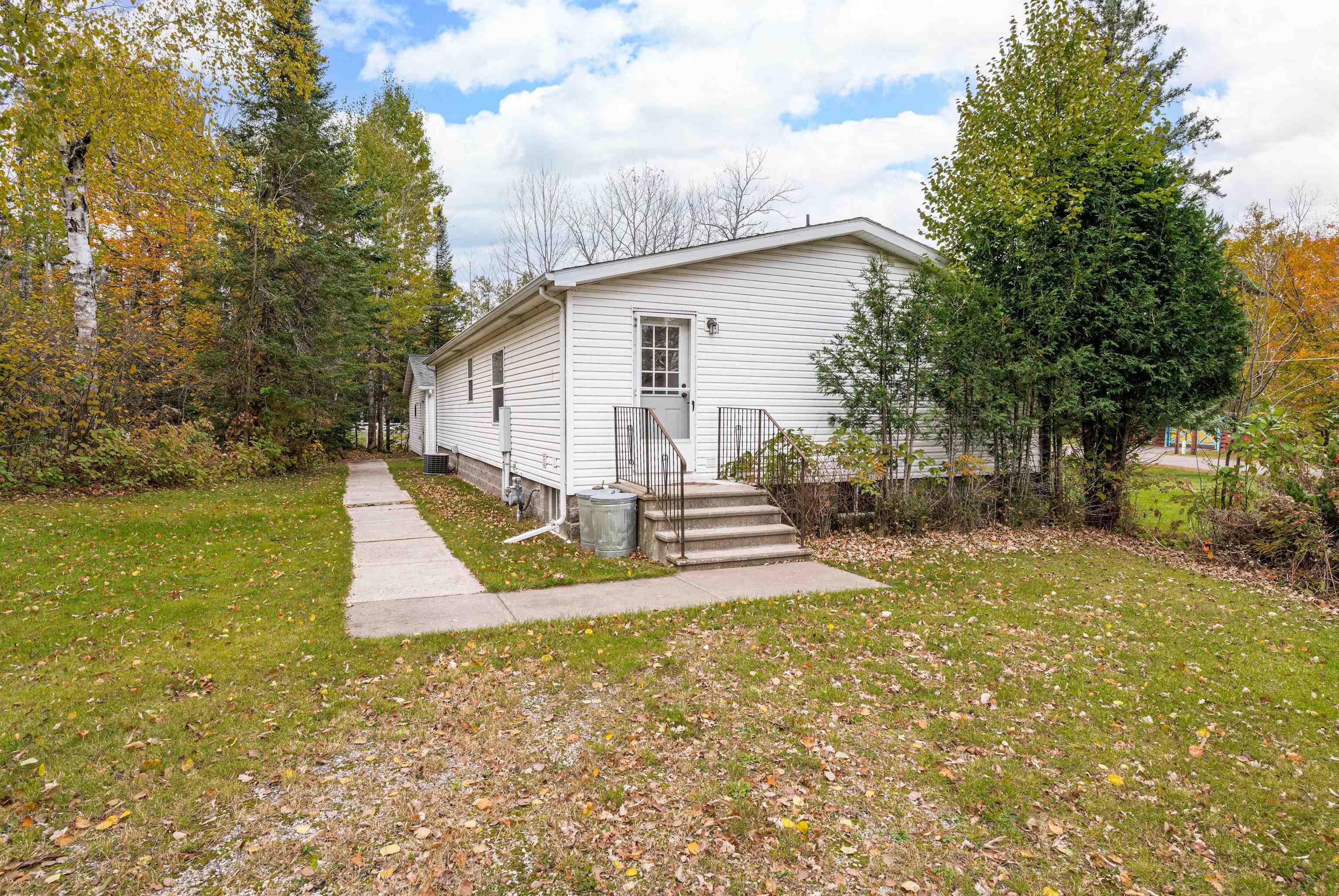 4865 Daniels Road Duluth, MN 55811 - Photo 6 of 25