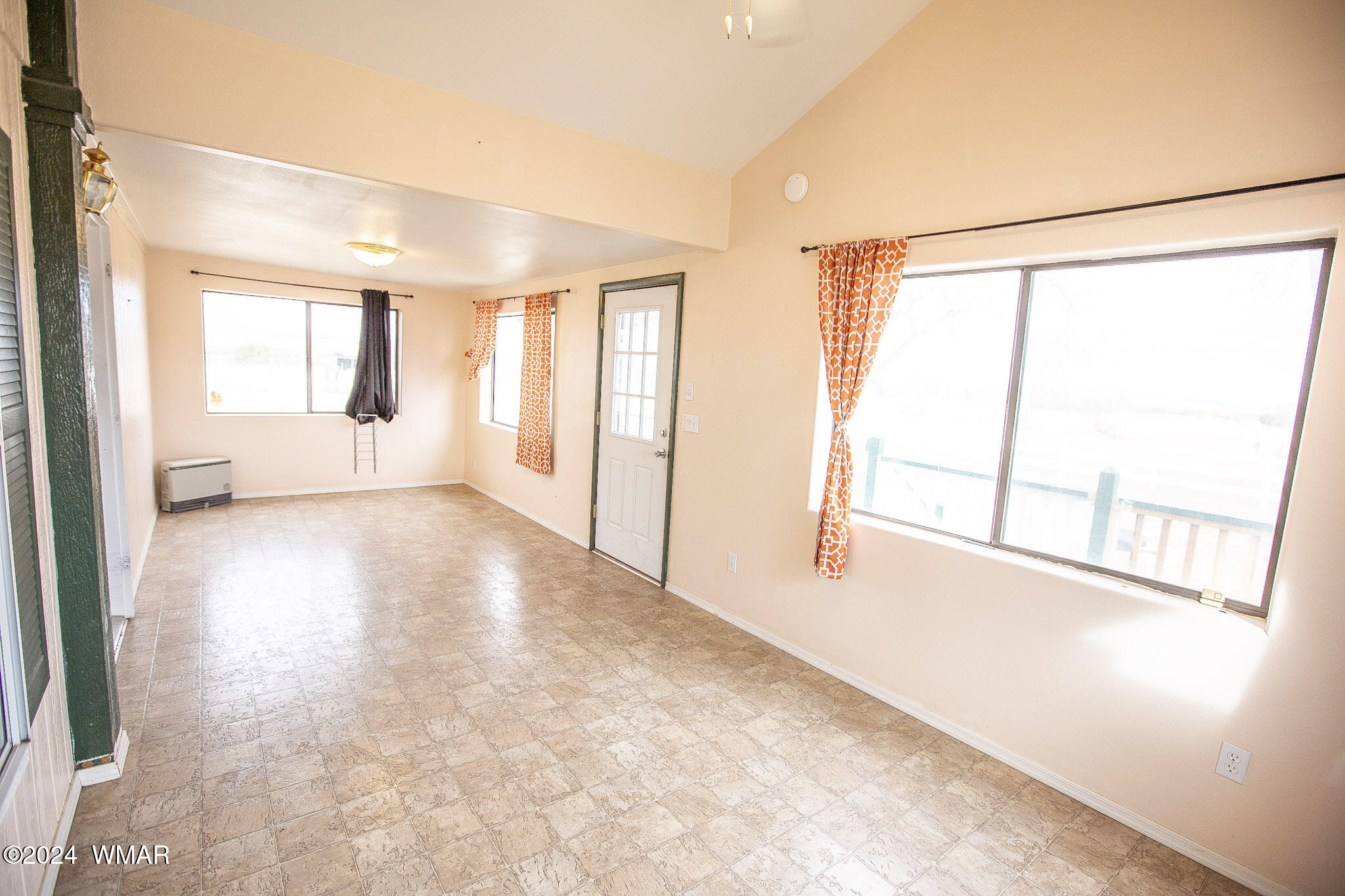 748 West School Bus Road Eagar, AZ 85925 - Photo 20 of 26 Arizona Room