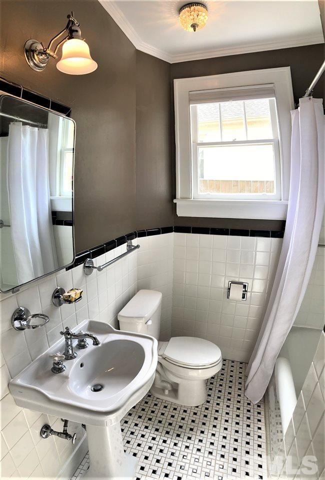 2204 Byrd Street Raleigh, NC 27608 - Photo 18 of 25