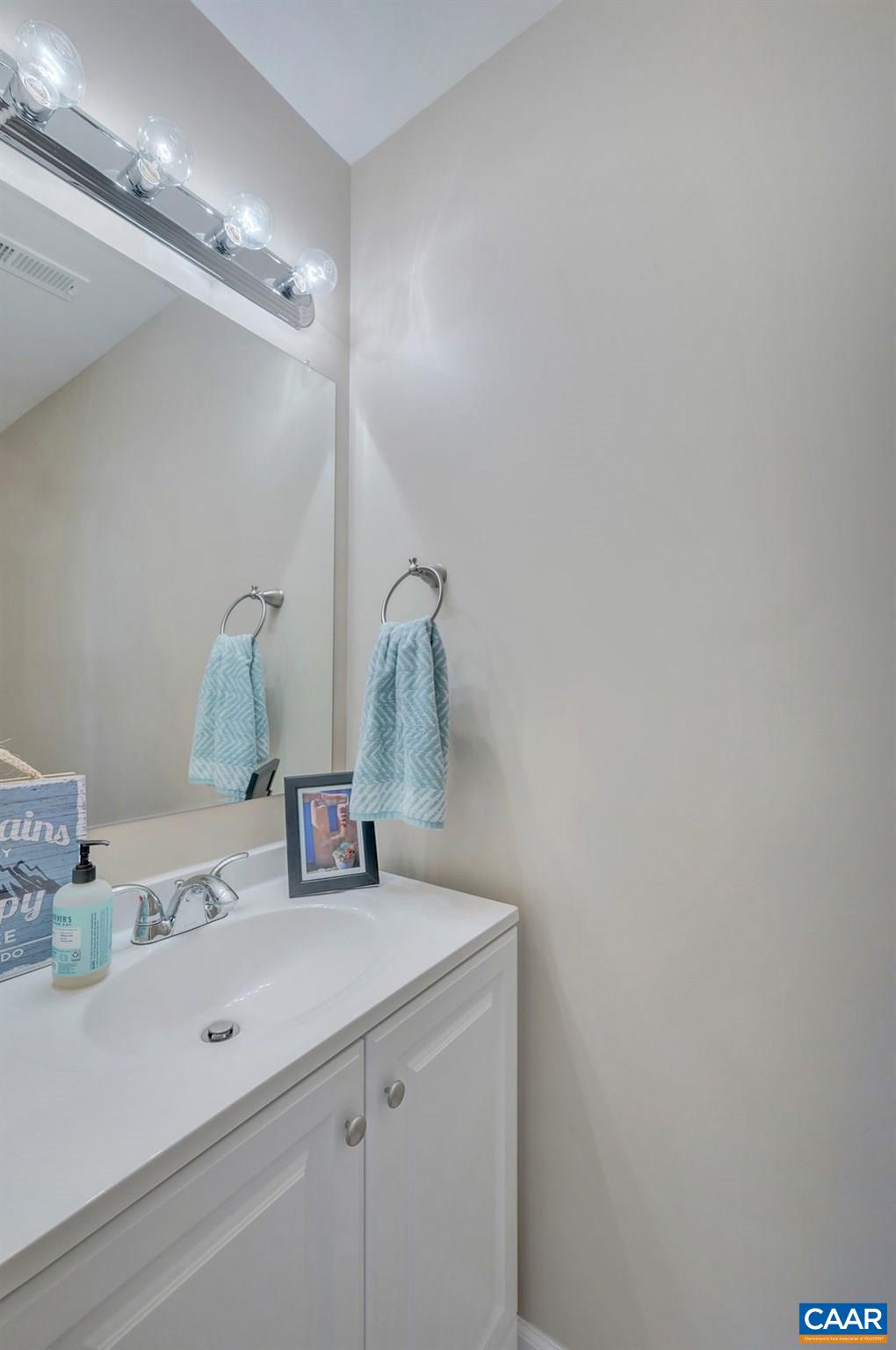 420 Riverside Avenue Charlottesville, VA 22902 - Photo 15 of 26 Gallery Image 15