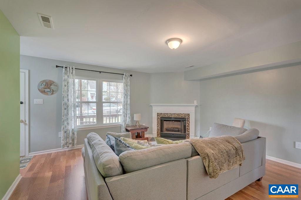 420 Riverside Avenue Charlottesville, VA 22902 - Photo 6 of 26 Gallery Image 6