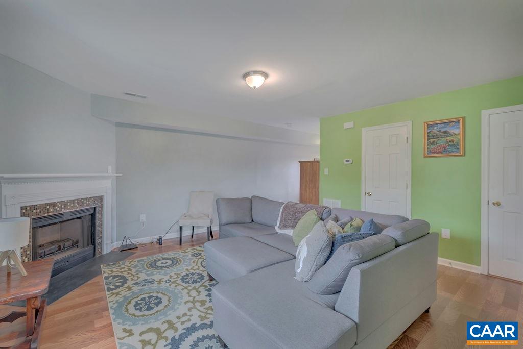 420 Riverside Avenue Charlottesville, VA 22902 - Photo 8 of 26 Gallery Image 8