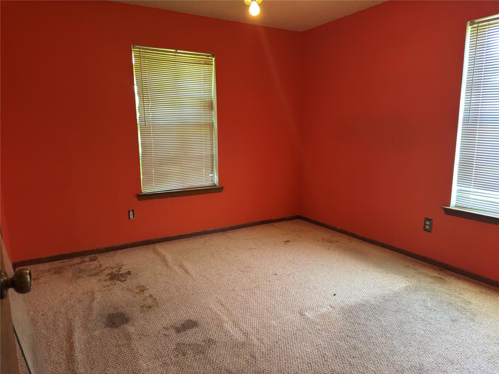 415 Meadowlark Trail Springtown, TX 76082 - Photo 22 of 40