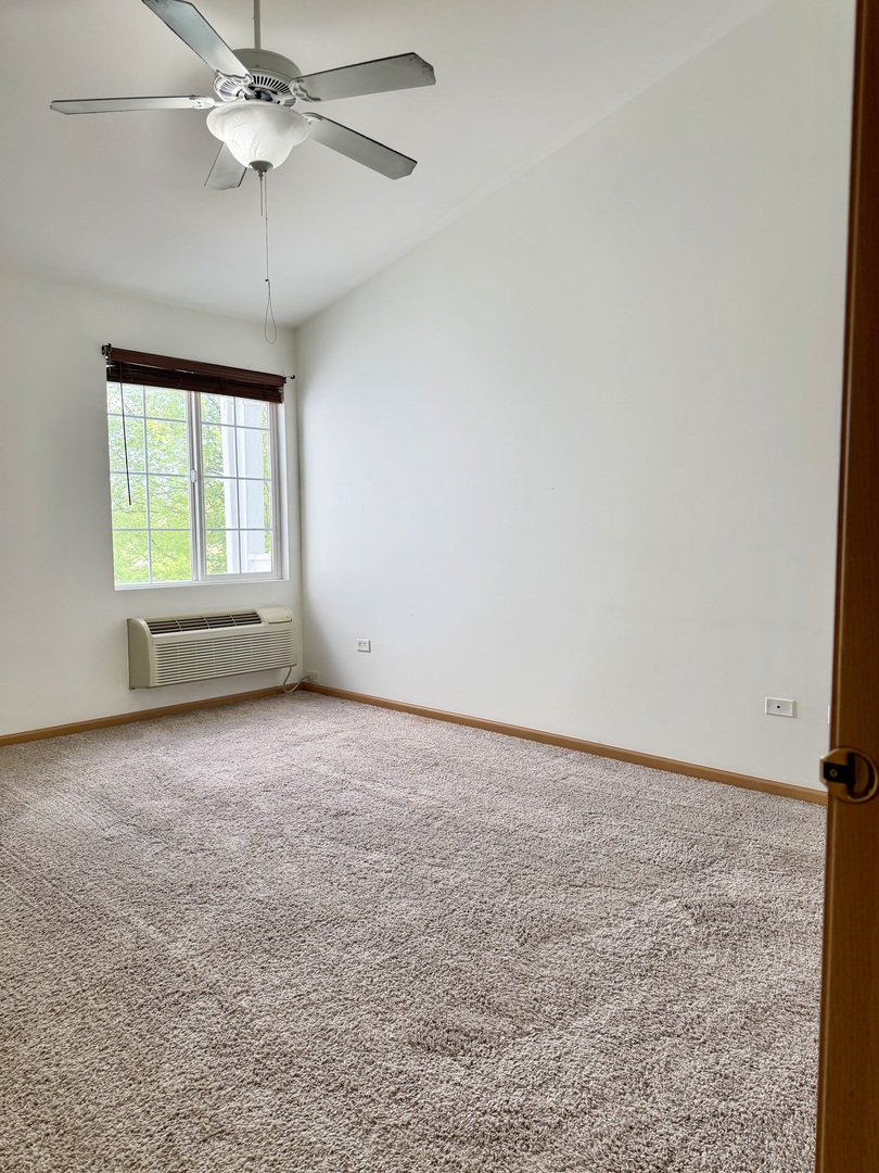 1580 McClure Road, Unit 1580 Aurora, IL 60505 - Photo 9 of 13