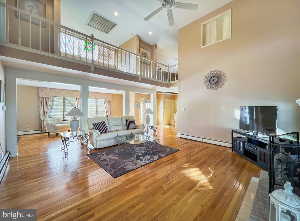 1301 Rowland Road Langhorne, PA 19047 - Photo 11 of 23 living room