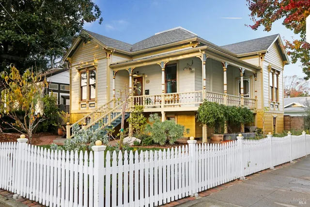 $1,195,000 | 523 6th Street, Petaluma, CA 94952