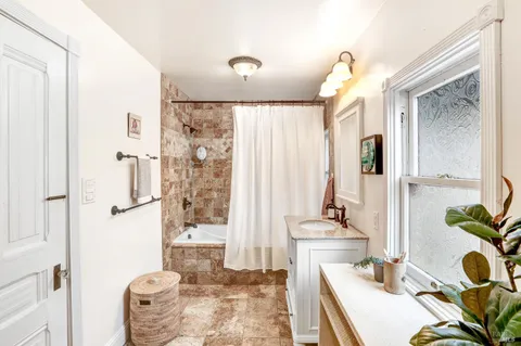 $1,195,000 | 523 6th Street, Petaluma, CA 94952