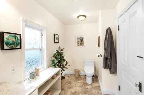 $1,195,000 | 523 6th Street, Petaluma, CA 94952