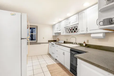 $1,195,000 | 523 6th Street, Petaluma, CA 94952