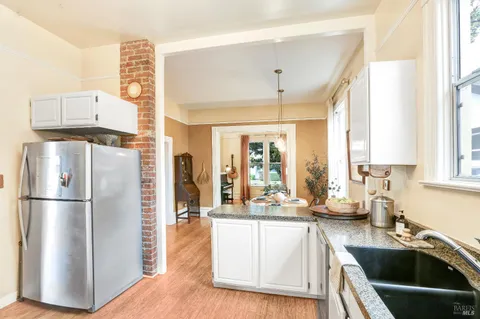 $1,195,000 | 523 6th Street, Petaluma, CA 94952