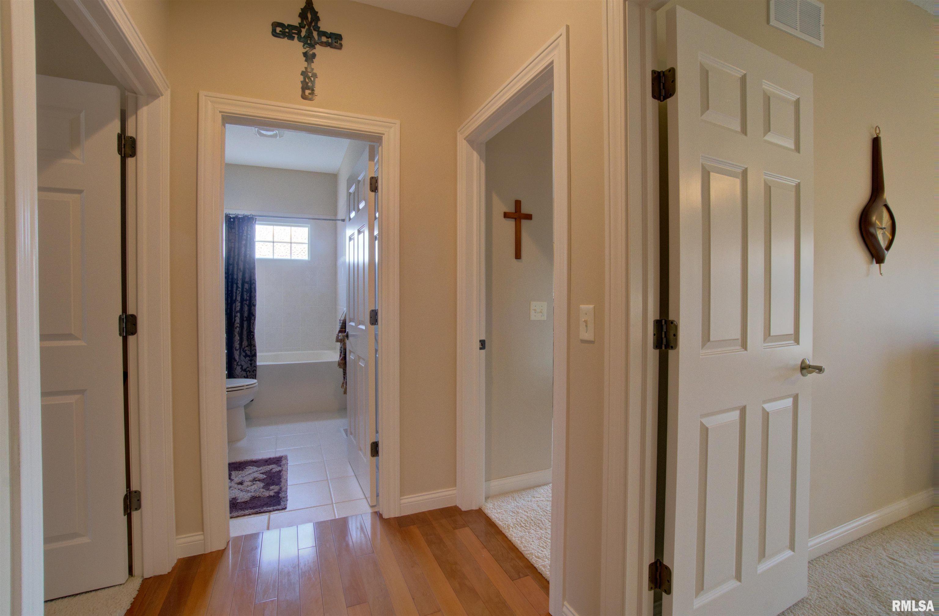 6301 Fairhaven Road Davenport, IA 52807 - Photo 25 of 49 Gallery Image 25