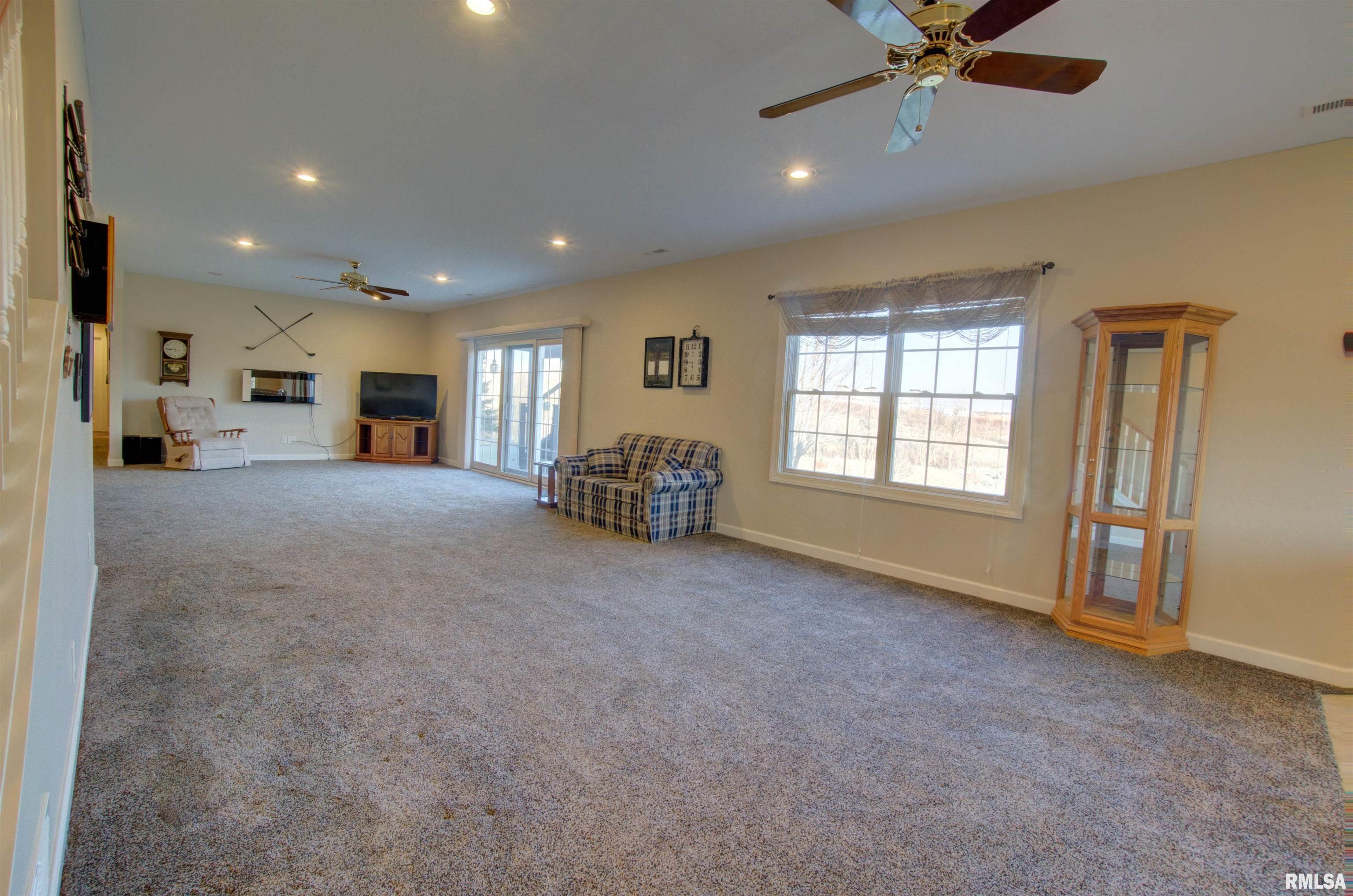 6301 Fairhaven Road Davenport, IA 52807 - Photo 33 of 49 Gallery Image 33